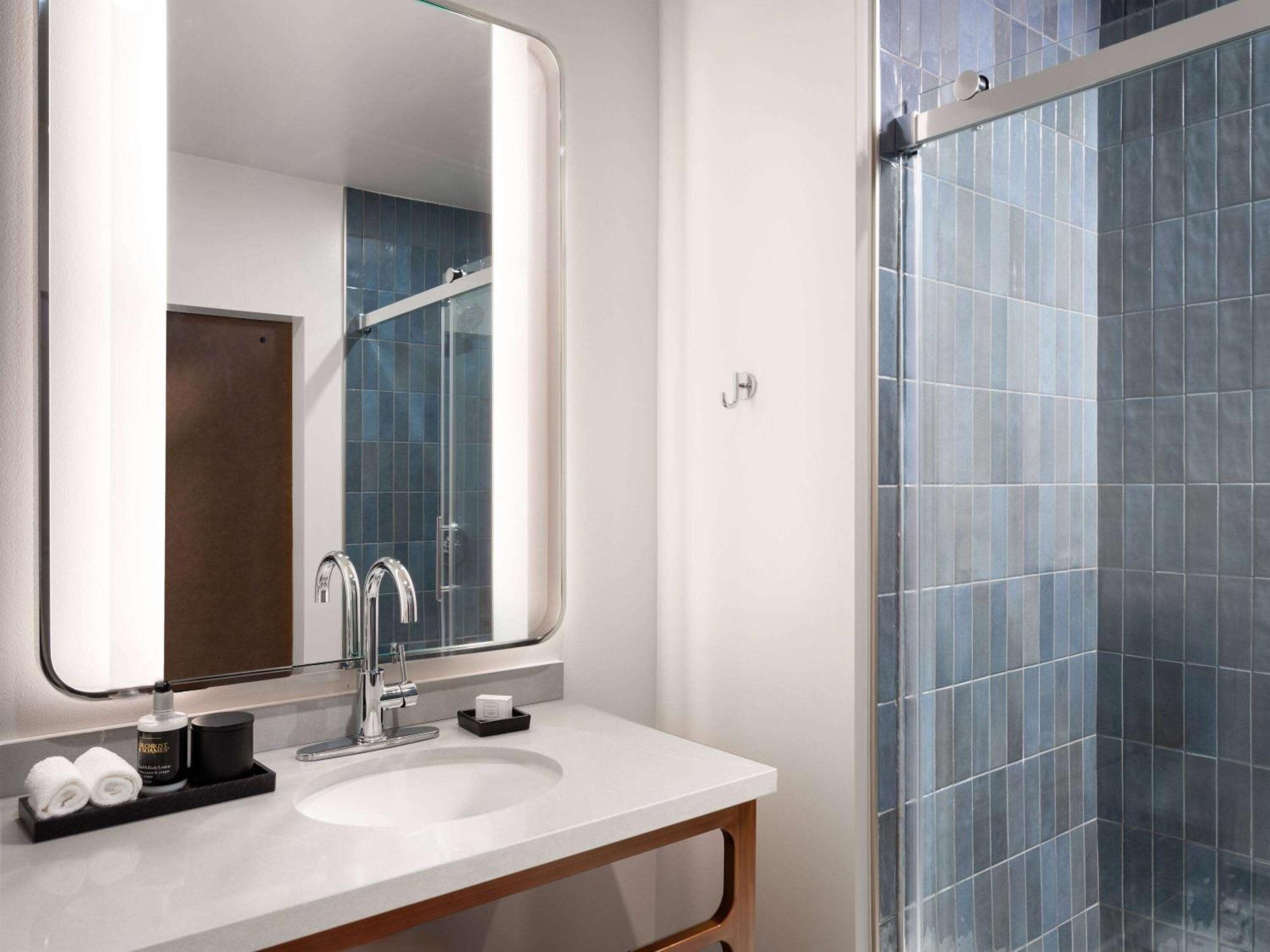 Origin Kansas City Riverfront, A Wyndham Hotel 外观 照片